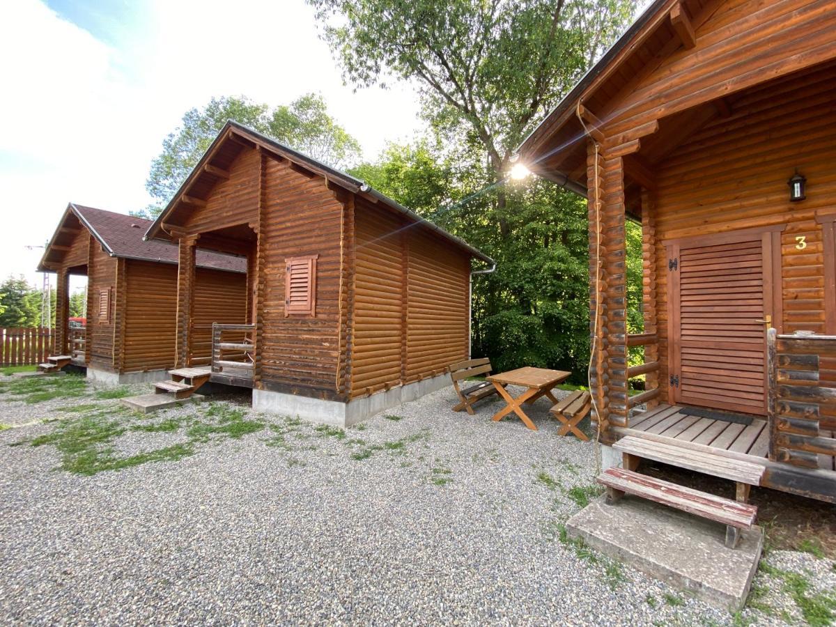 Gyopar Wooden Houses Izvoare  Exteriör bild